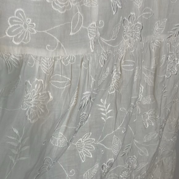 Alice + Olivia Off White Stori White Eyelet Midi Dress Size 6 NWOT - Picture 11 of 14